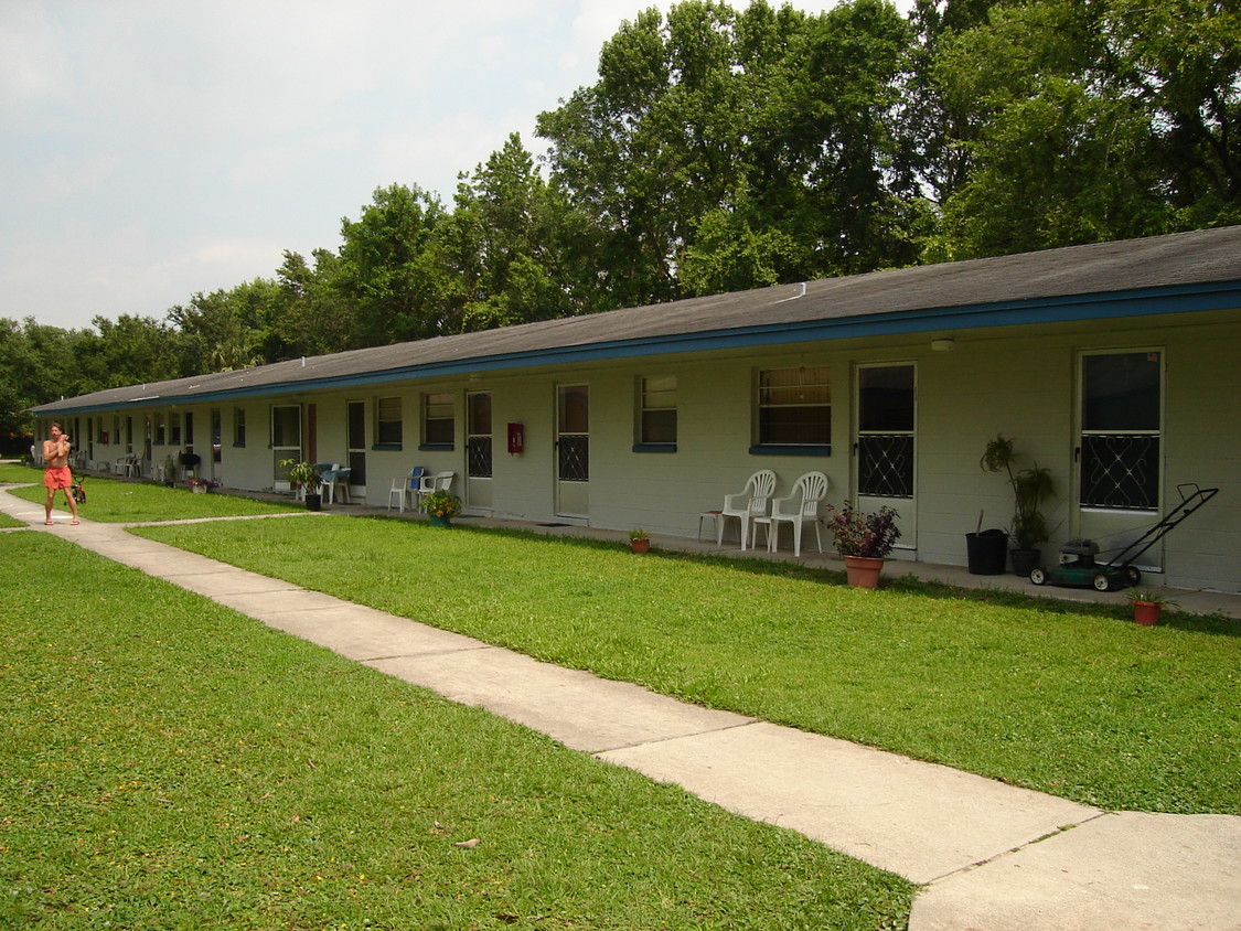 Building Photo - Crystal Terrace Apartments