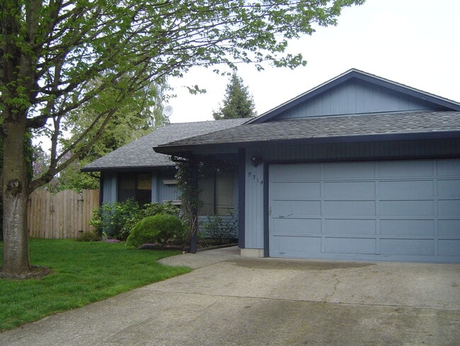 Building Photo - 9314 NE 68th St
