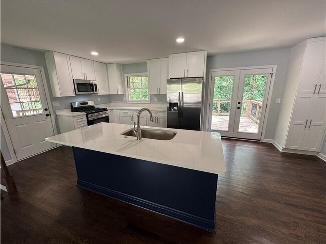 Foto del edificio - 2647 Warwick Cir NE
