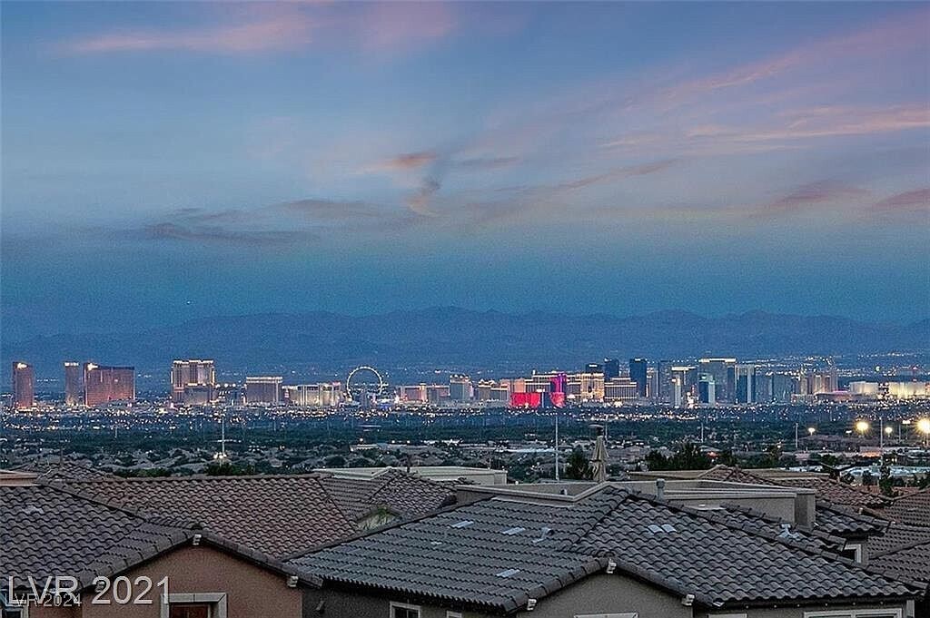 36 Lomita Heights Dr Las Vegas, NV 89138 Alquileres en Las Vegas, NV