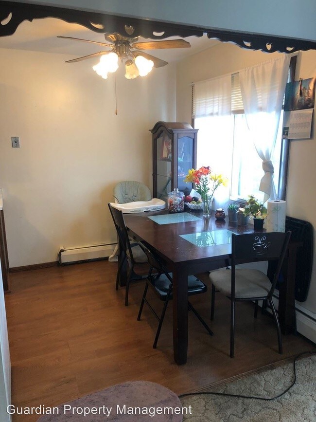 Foto del edificio - 8061 Pleasant View Dr