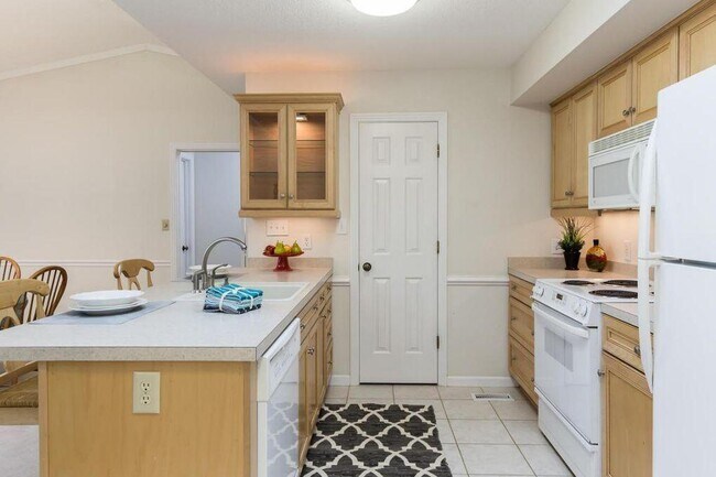 Building Photo - 116 Sandham Ct