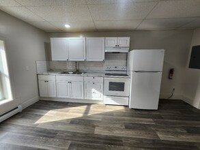 Building Photo - 44 Granite St