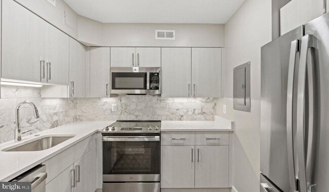 Building Photo - 3401 38th St NW