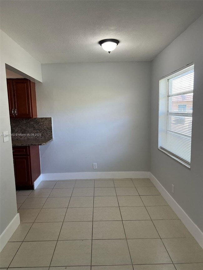 Building Photo - 3071 NW 43rd St