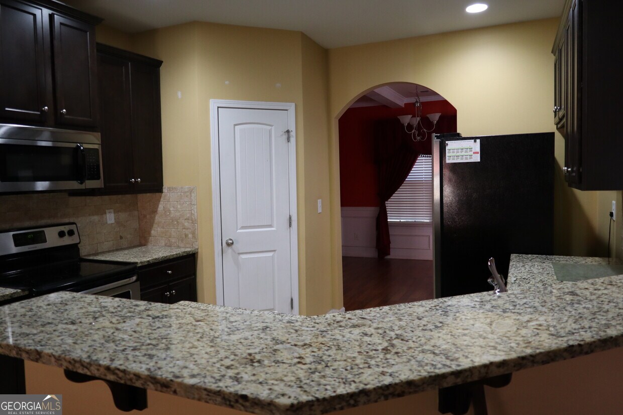 Foto principal - 131 Dustin Dr