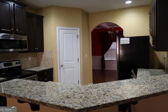 Building Photo - 131 Dustin Dr