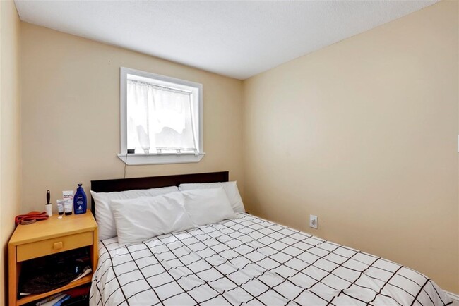 Building Photo - 82 Summer St