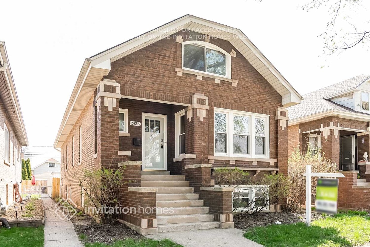 Primary Photo - 2423 Wesley Ave