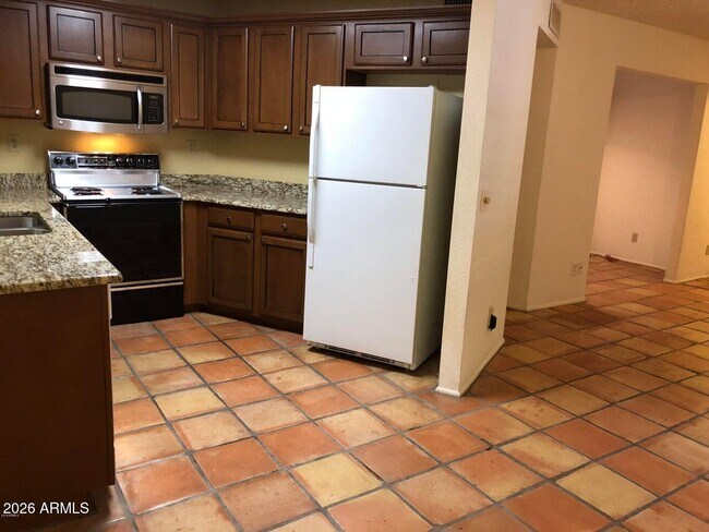 Foto del edificio - 8625 E Belleview Pl