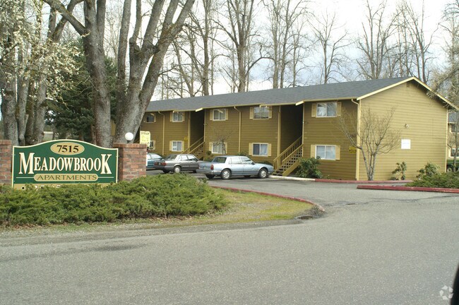 Foto del edificio - Meadowbrook Apartments