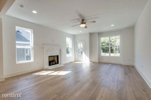 Foto del edificio - 4 br, 3 bath House - 2150 Sadler Avenue B