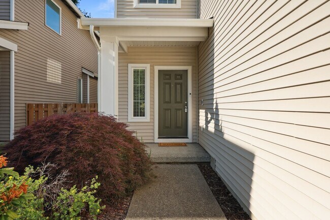 Building Photo - Spacious 3-Bedroom Home in Tumwater – Styl...