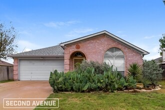 Building Photo - 3704 Garden Springs Dr