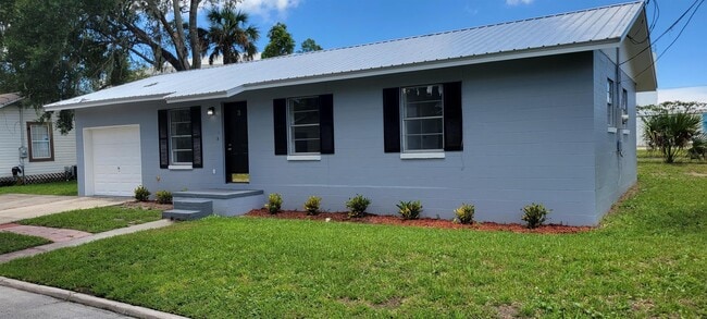 Building Photo - 3 Travis Ln