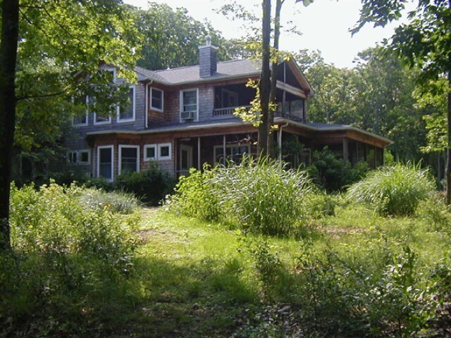 Primary Photo - 79 Gardiners Bay Dr