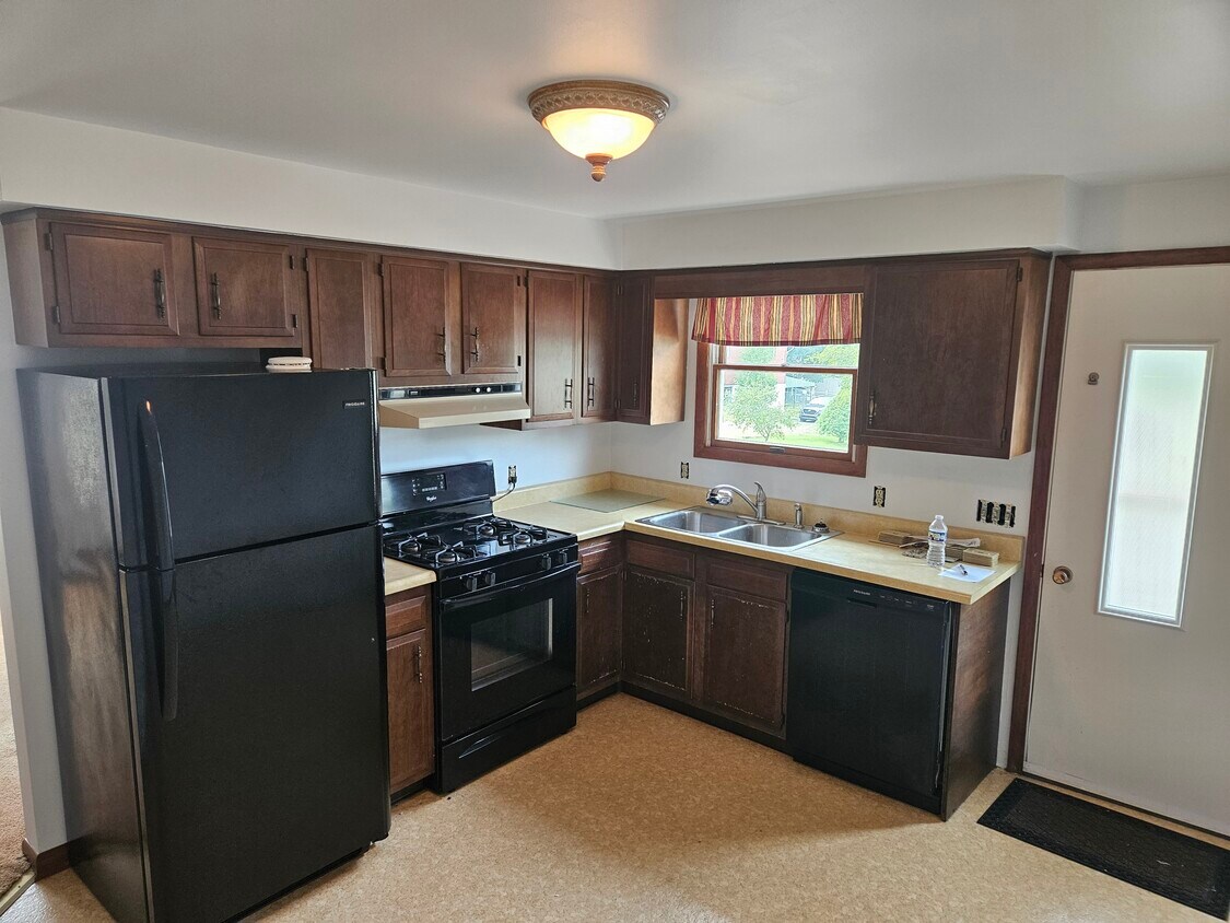 236 Freeport Rd Unit 3, Butler, PA 16002 Apartments in Butler, PA