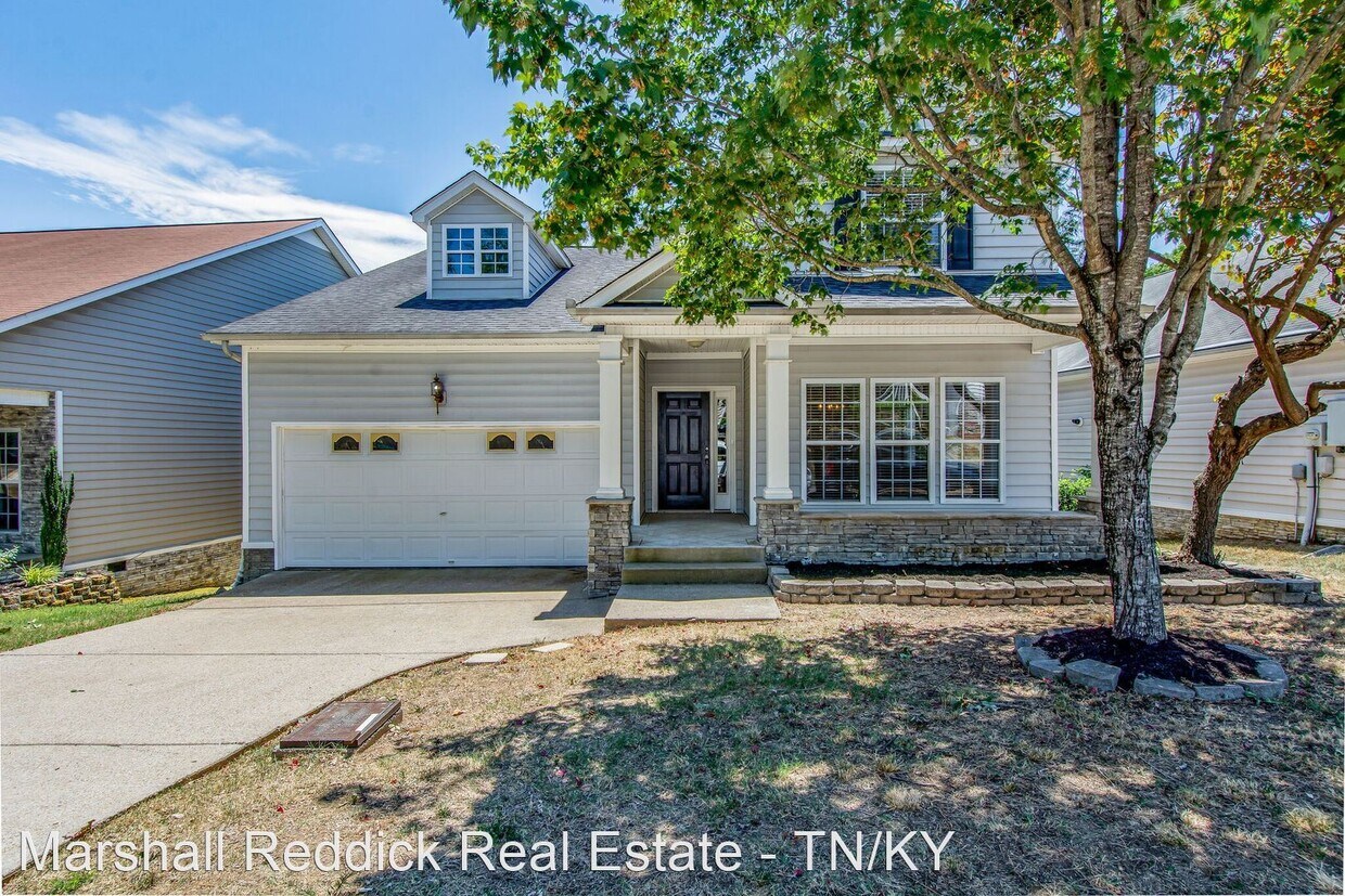 3 br, 2.5 bath House 1964 Deep Woods Trl House Rental in Nashville