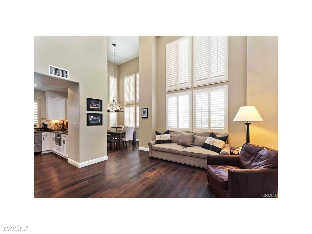 Foto principal - 7100 Playa Vista Dr