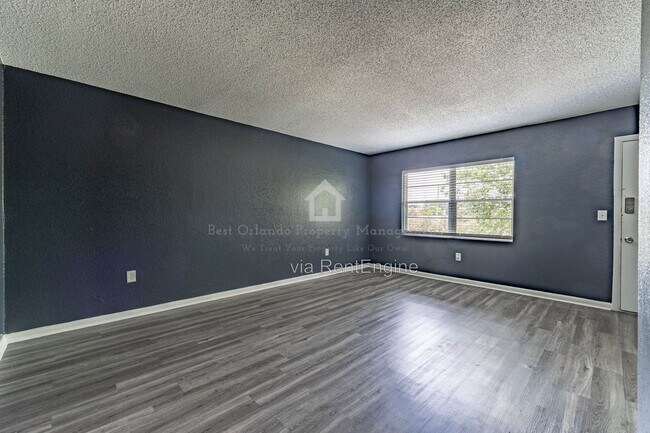 Foto del edificio - 748 Wyman Ct