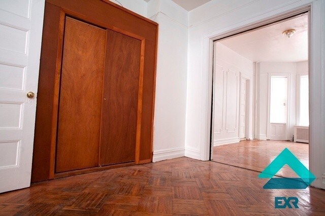 Foto del edificio - 269 Midwood St