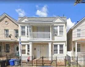 Building Photo - 62 Highland Ave