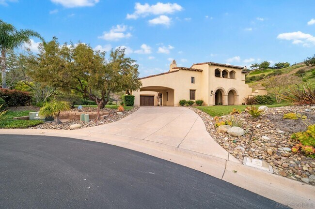 Building Photo - 8110 Outlook Point Dr