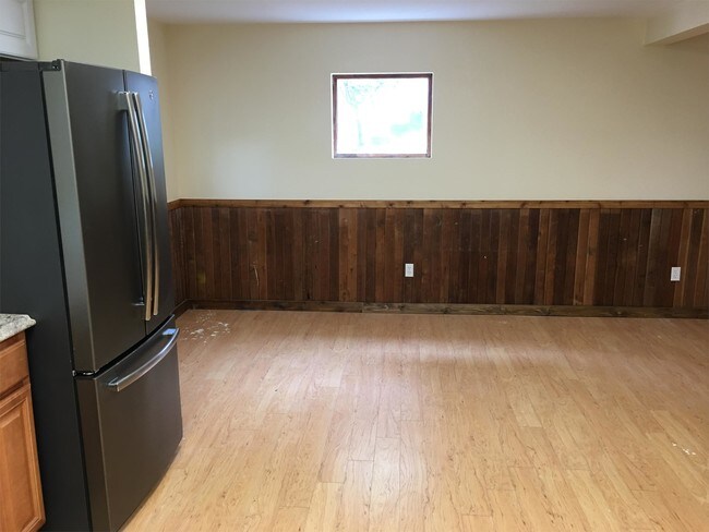 Foto del edificio - 441 NE Adams Ave