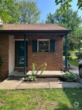 Building Photo - 1162 Redwood Dr