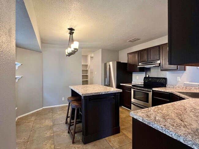 Foto del edificio - Charming Rental with Amazing Back Patio!