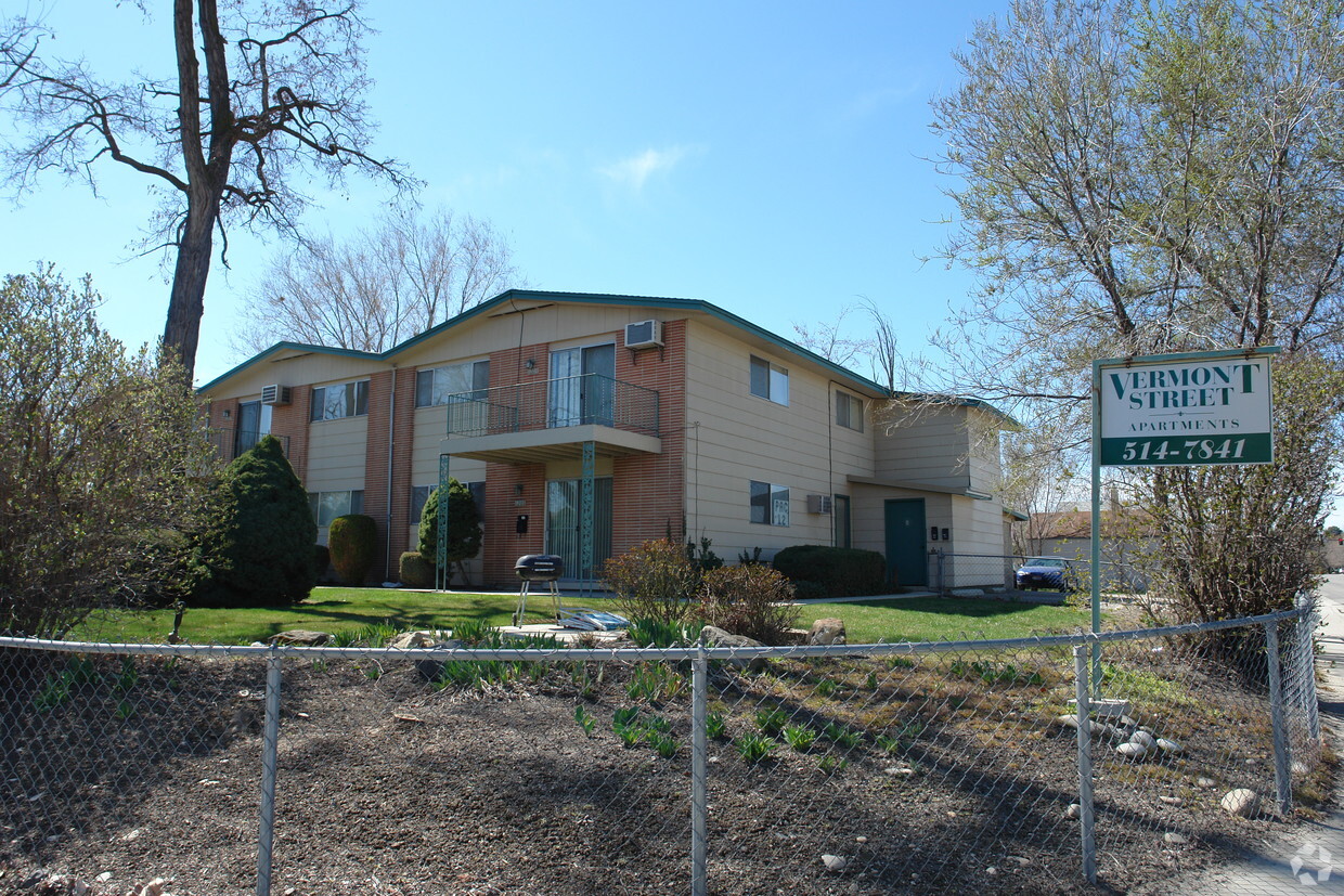 Primary Photo - Vermont Street Apartments