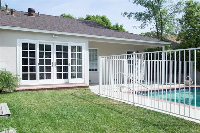 Foto del edificio - 4 br, 2 bath House - 17840 Tarzana St