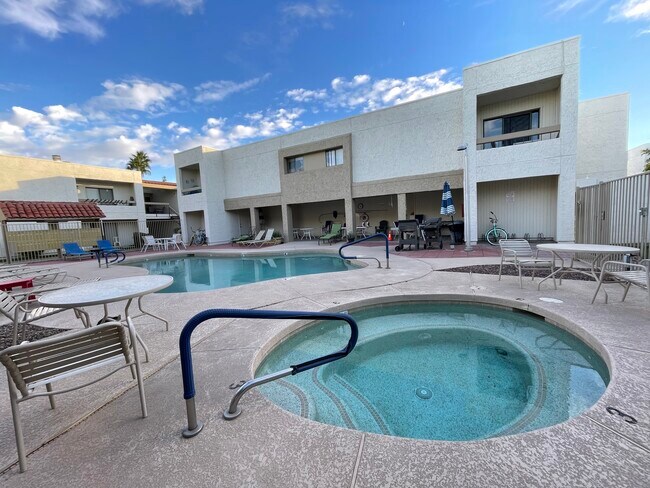 Foto del edificio - 3002 N 70th St