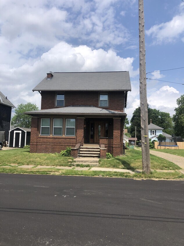 Primary Photo - 910 Federal Ave NE