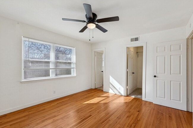 Building Photo - Charming 3-Bedroom, 2-Bath Home in an Established Haltom City Neighborhood