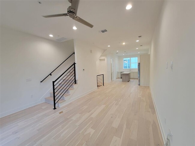 Building Photo - 3807 Threadgill St