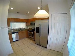 Foto del edificio - 8222 SW 27th St