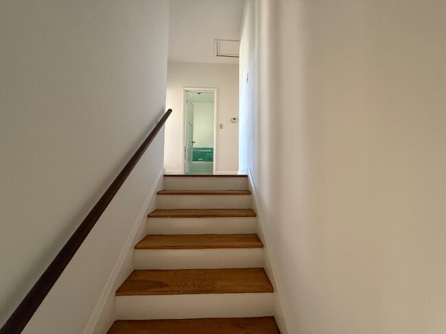 Foto del edificio - 1062 Masselin Ave