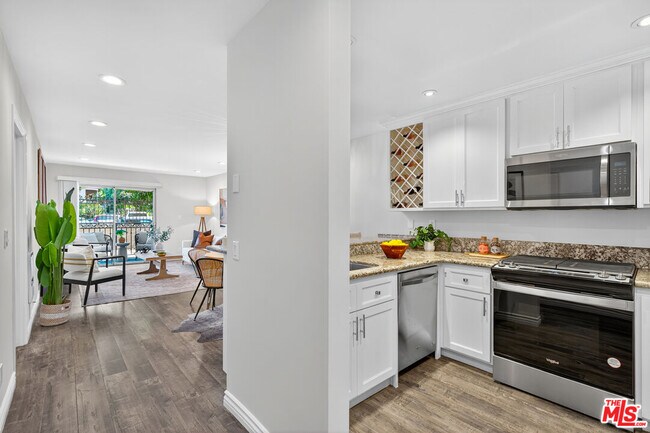 Foto del edificio - 1125 Pico Blvd