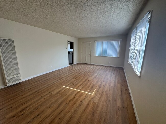 Building Photo - $2,995! Charming 2-Bedroom Home with Bonus...
