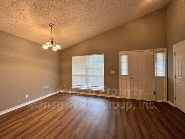 Building Photo - 2478 Aloha Ln