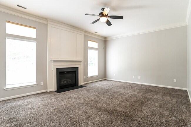 Foto del edificio - 1109 Warren Red Way