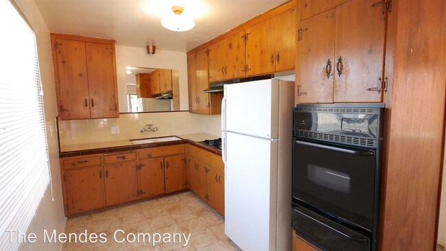 Building Photo - 4659 Bermuda Ave