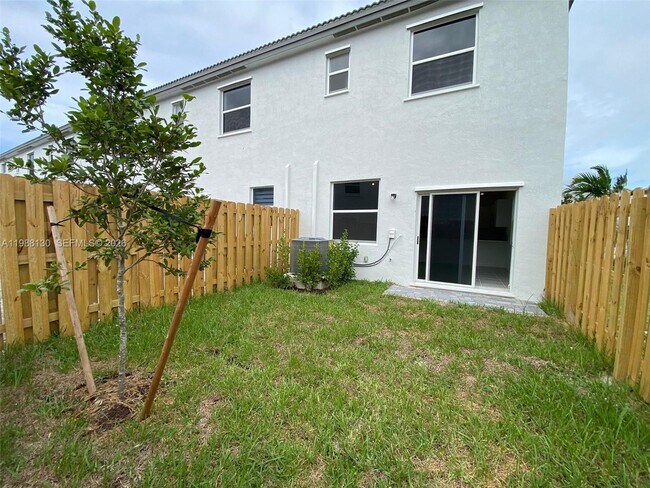 Foto del edificio - 16260 SW 291st St