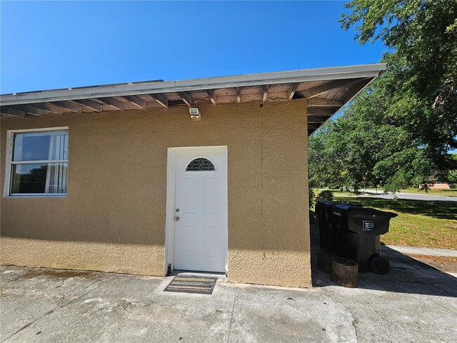 Building Photo - 6052 Appian Way