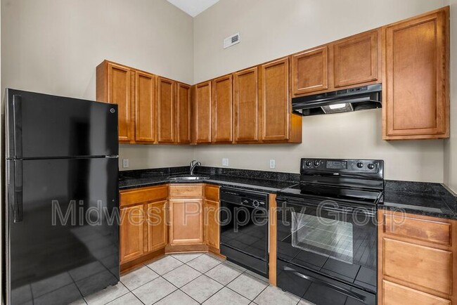 Building Photo - 4244 Chouteau Ave