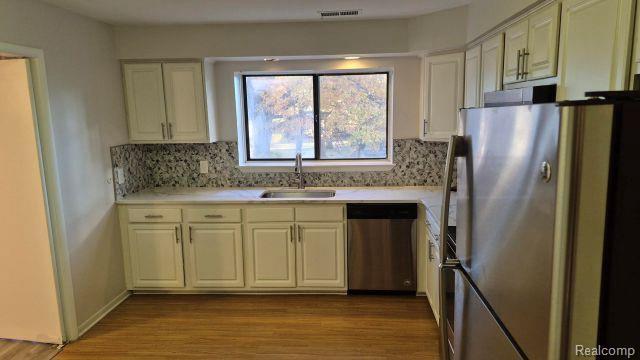 Foto del edificio - 16245 Roanoke St