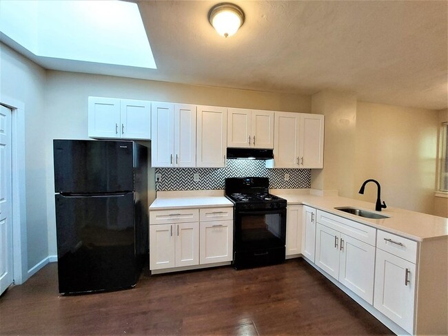 Foto del edificio - 370 Blue Hill Ave