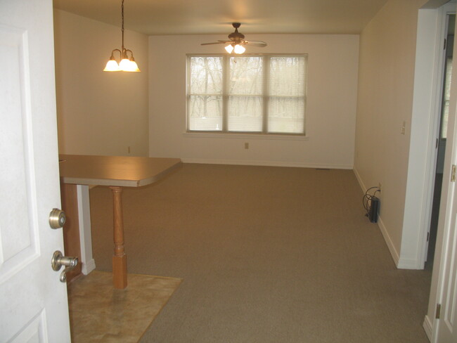 Kitchen/living room - 2 Chickasha Dr