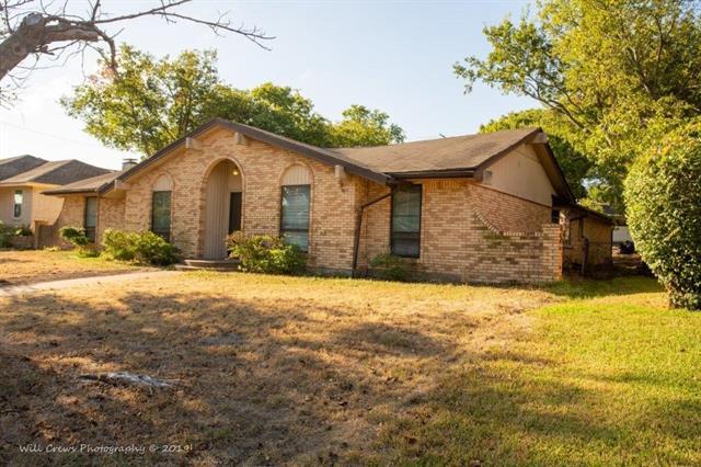 Foto del edificio - 626 Little Creek Dr